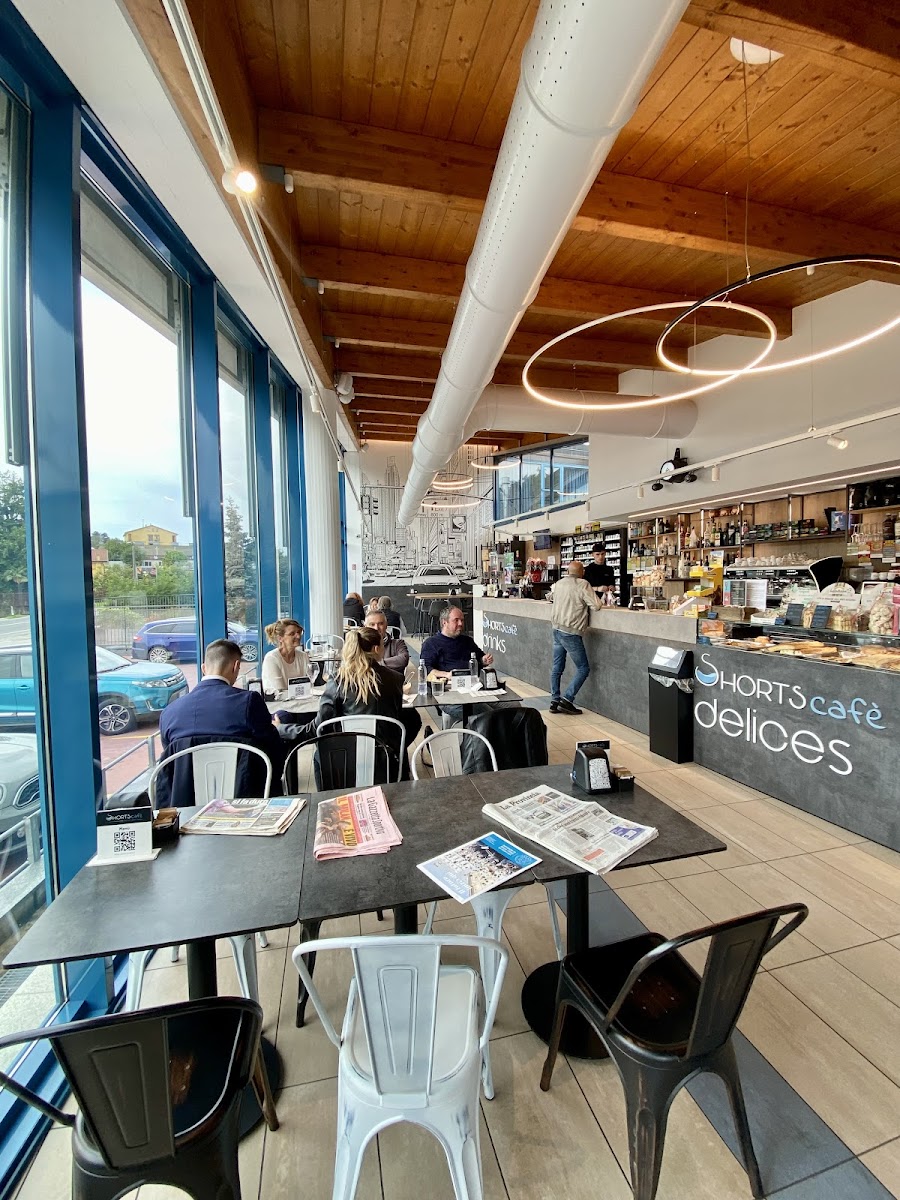 Shorts Cafè Bar E Tabacchi Photos 2